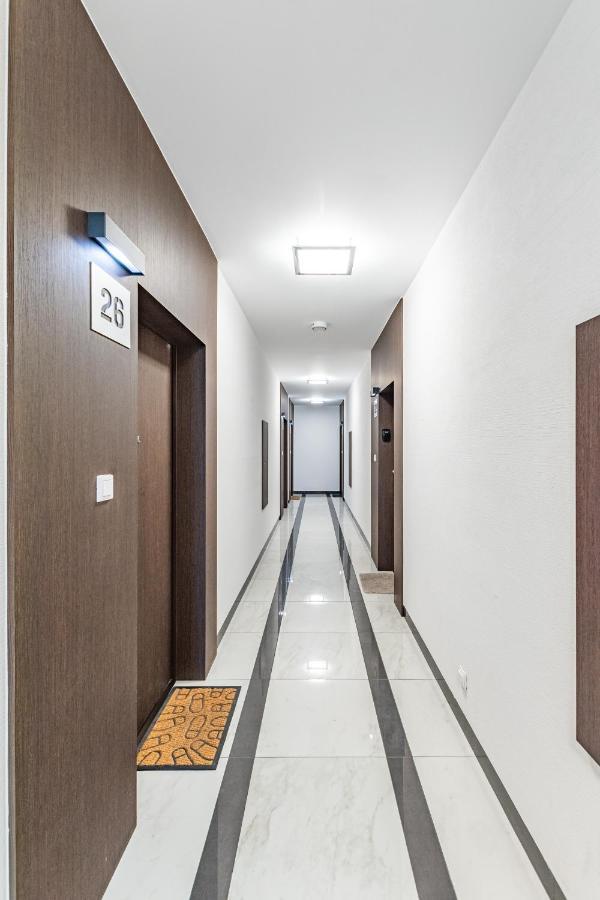 Chlodna Apartment By Your Freedom Варшава Екстер'єр фото