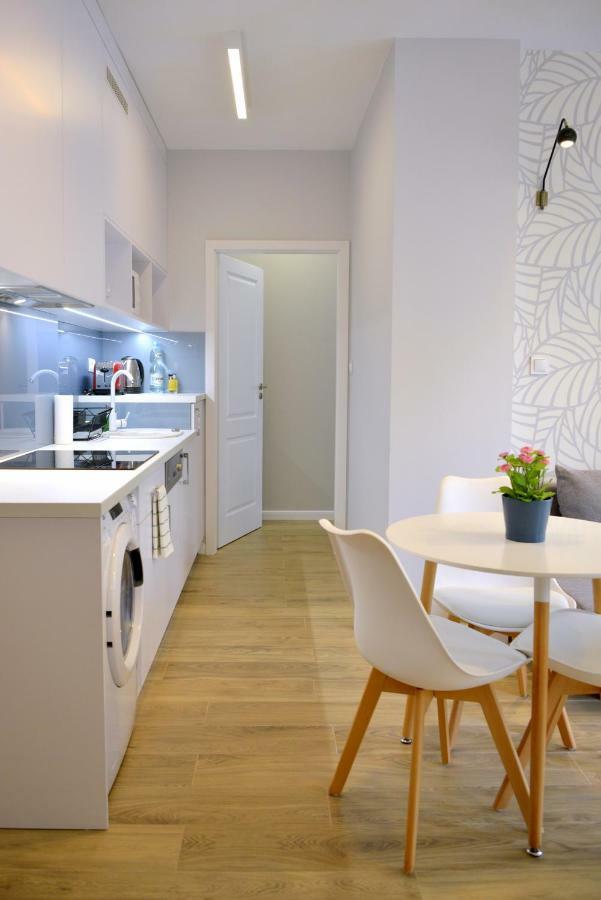 Chlodna Apartment By Your Freedom Варшава Екстер'єр фото